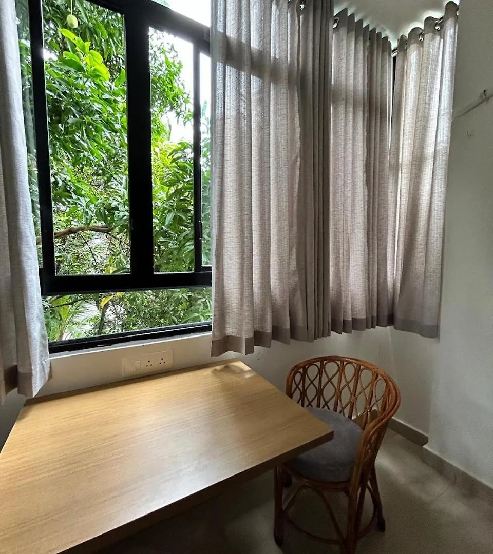 1 Bhk Fully Furnished - Soorya Madhavam Apartments - Flat No - C2 - Guruvayur, - 150M To North Nada - Family Only
