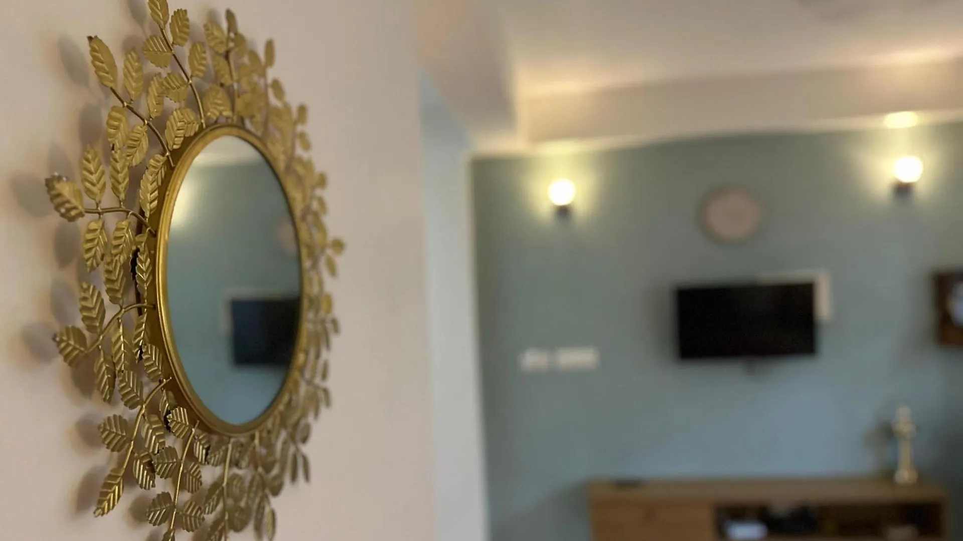 1 Bhk Fully Furnished - Soorya Madhavam Apartments - Flat No - C2 - Guruvayur, - 150M To North Nada - Family Only 0*, غوروفايور الهند