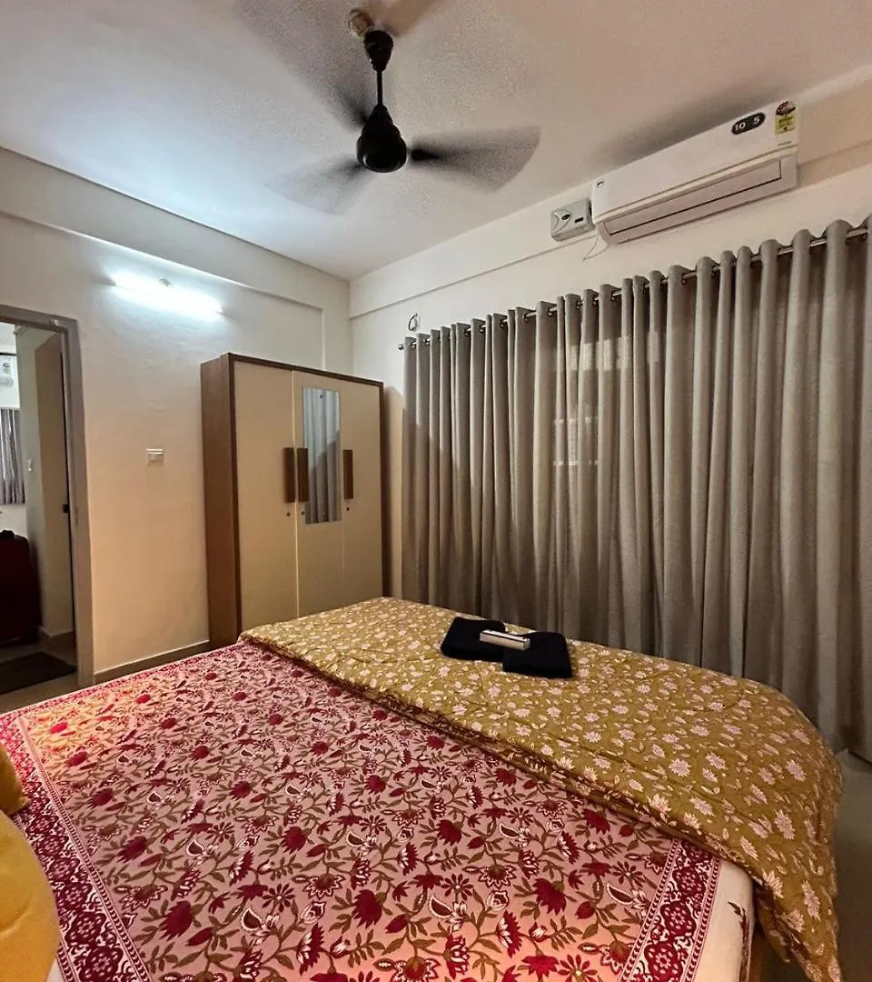 1 Bhk Fully Furnished - Soorya Madhavam Apartments - Flat No - C2 - Guruvayur, - 150M To North Nada - Family Only