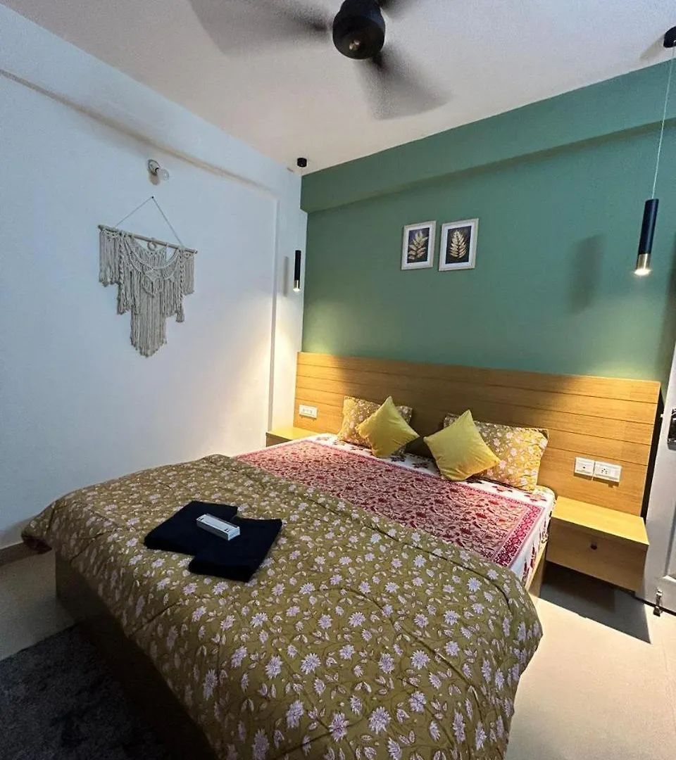 1 Bhk Fully Furnished - Soorya Madhavam Apartments - Flat No - C2 - Guruvayur, - 150M To North Nada - Family Only